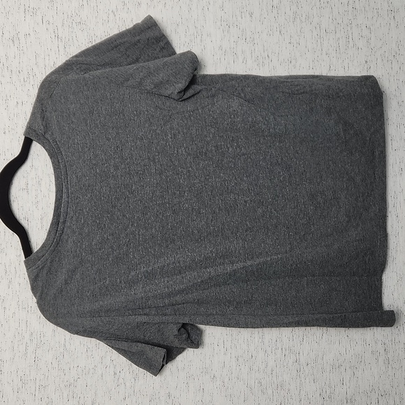 Target brand Friends TV Show Gray Graphic T-shirt - Picture 4 of 4